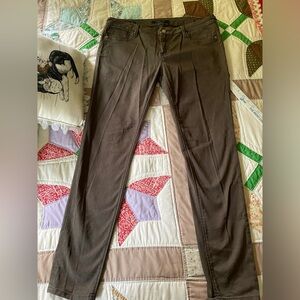 Vigoss womens skinny cargo pants, size 32, brown